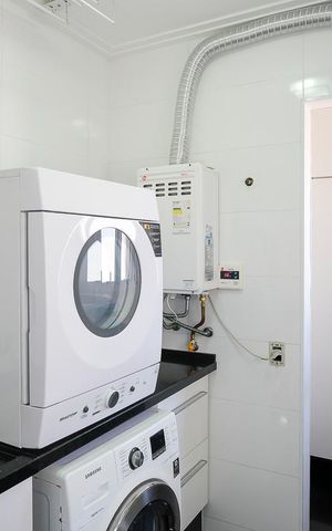 Apartamento à venda com 180m², 3 quartos e 3 vagasÁrea de serviço