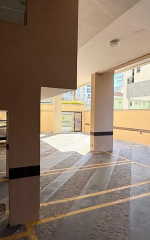 Apartamento para alugar com 350m², 4 quartos e 2 vagas Apartamento para alugar com 350m², 4 quartos e 2 vagasGaragem