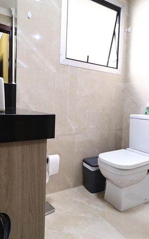 Apartamento à venda com 135m², 4 quartos e 2 vagas Apartamento à venda com 135m², 4 quartos e 2 vagasBanheiro da Suíte