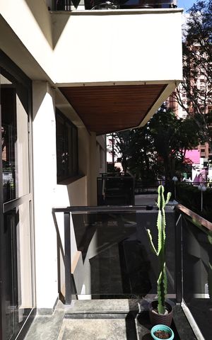 Apartamento à venda com 135m², 4 quartos e 2 vagas Apartamento à venda com 135m², 4 quartos e 2 vagasSacada