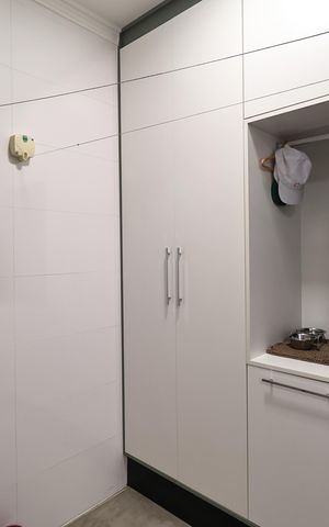 Apartamento à venda com 135m², 4 quartos e 2 vagas Apartamento à venda com 135m², 4 quartos e 2 vagasLavanderia