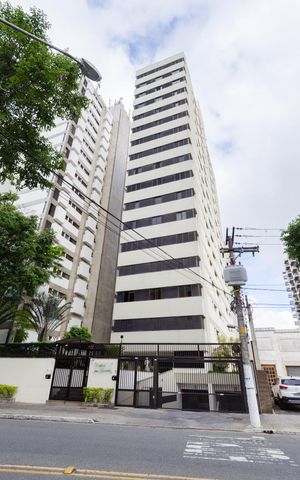 Apartamento à venda com 135m², 4 quartos e 2 vagas Apartamento à venda com 135m², 4 quartos e 2 vagasFachada