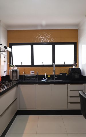 Apartamento à venda com 135m², 4 quartos e 2 vagas Apartamento à venda com 135m², 4 quartos e 2 vagasCozinha