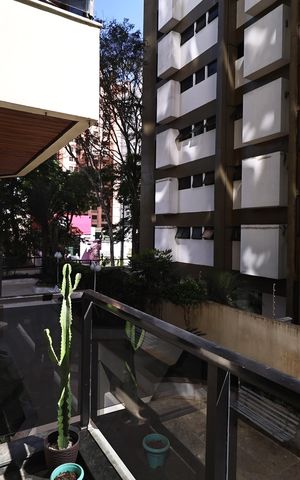 Apartamento à venda com 135m², 4 quartos e 2 vagas Apartamento à venda com 135m², 4 quartos e 2 vagasSacada