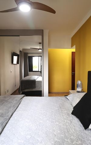 Apartamento à venda com 135m², 4 quartos e 2 vagas Apartamento à venda com 135m², 4 quartos e 2 vagasSuite