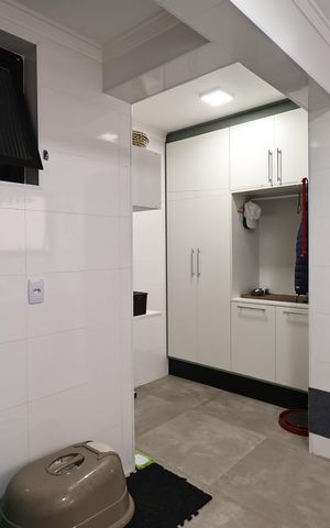 Apartamento à venda com 135m², 4 quartos e 2 vagas Apartamento à venda com 135m², 4 quartos e 2 vagasLavanderia