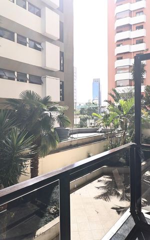 Apartamento à venda com 135m², 4 quartos e 2 vagas Apartamento à venda com 135m², 4 quartos e 2 vagasSacada