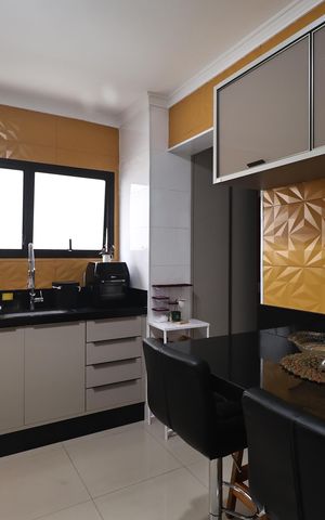 Apartamento à venda com 135m², 4 quartos e 2 vagas Apartamento à venda com 135m², 4 quartos e 2 vagasCozinha