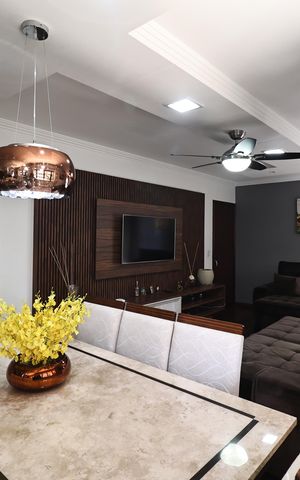 Apartamento à venda com 135m², 4 quartos e 2 vagas Apartamento à venda com 135m², 4 quartos e 2 vagasSala