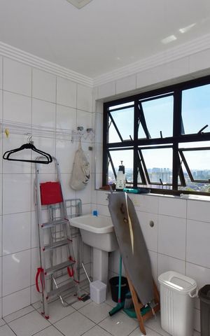 Apartamento à venda com 330m², 4 quartos e 5 vagasÁrea de Serviço