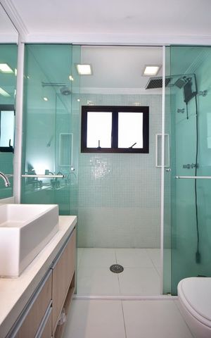 Apartamento à venda com 330m², 4 quartos e 5 vagasBanheiro Suíte  da Cobertura
