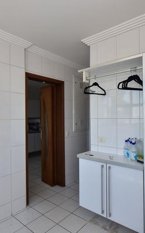 Apartamento à venda com 330m², 4 quartos e 5 vagasÁrea de Serviço