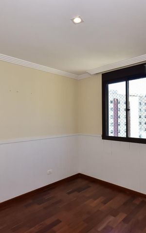 Apartamento à venda com 330m², 4 quartos e 5 vagasSuíte 3
