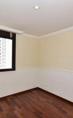 Apartamento à venda com 330m², 4 quartos e 5 vagasSuíte 3