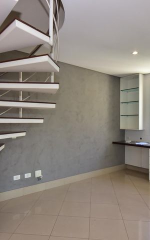 Apartamento à venda com 330m², 4 quartos e 5 vagasEscritório