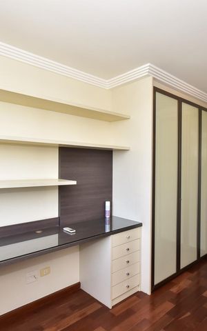 Apartamento à venda com 330m², 4 quartos e 5 vagasSuíte 2