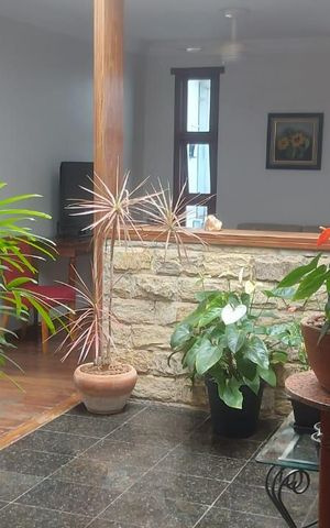 Casa à venda com 343m², 5 quartos e 5 vagas Casa à venda com 343m², 5 quartos e 5 vagasjardim de inverno