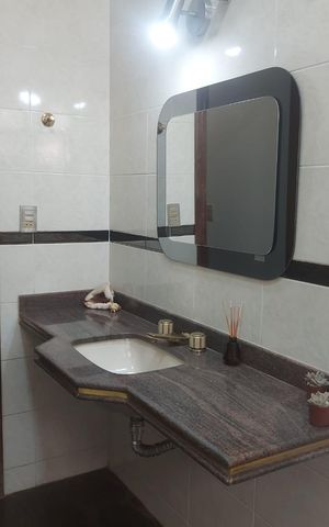 Casa à venda com 343m², 5 quartos e 5 vagas Casa à venda com 343m², 5 quartos e 5 vagasbanheiro 1