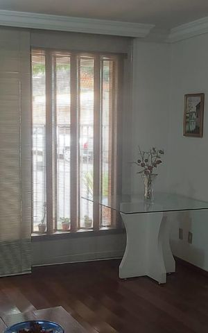 Casa à venda com 343m², 5 quartos e 5 vagas Casa à venda com 343m², 5 quartos e 5 vagassala
