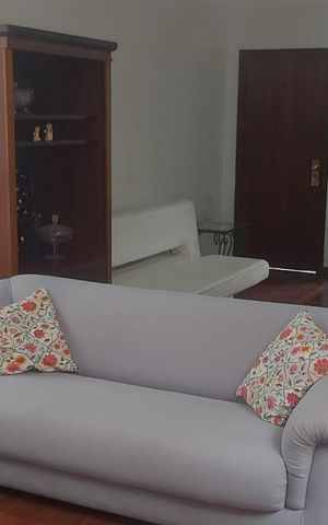 Casa à venda com 343m², 5 quartos e 5 vagas Casa à venda com 343m², 5 quartos e 5 vagassala