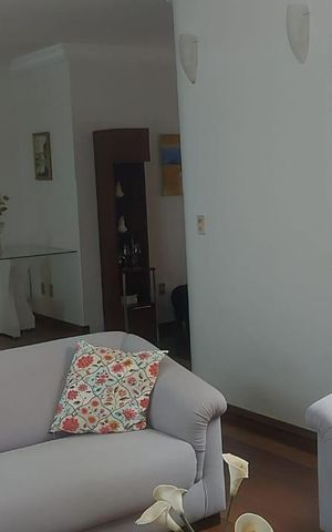 Casa à venda com 343m², 5 quartos e 5 vagas Casa à venda com 343m², 5 quartos e 5 vagassala