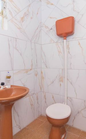 Casa à venda com 189m², 4 quartos e sem vagaBanheiro