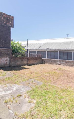 Casa à venda com 189m², 4 quartos e sem vagaQuintal