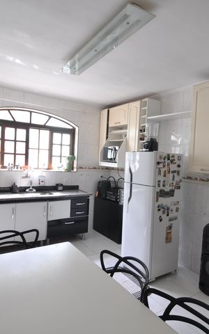 Casa à venda com 250m², 5 quartos e 2 vagasCozinha