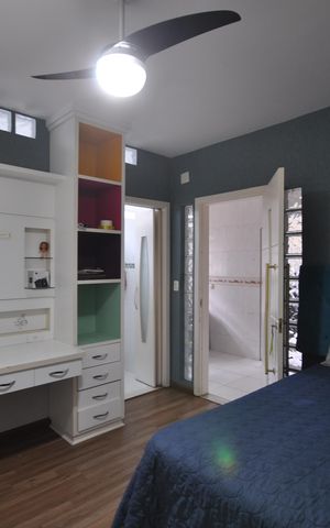 Casa à venda com 250m², 5 quartos e 2 vagasQuarto Suíte 2