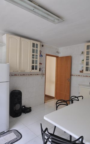 Casa à venda com 250m², 5 quartos e 2 vagasCozinha
