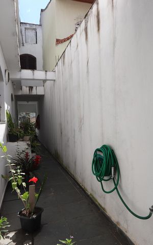 Casa à venda com 209m², 3 quartos e 7 vagasCorredor Lateral