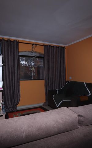 Casa à venda com 209m², 3 quartos e 7 vagasSala