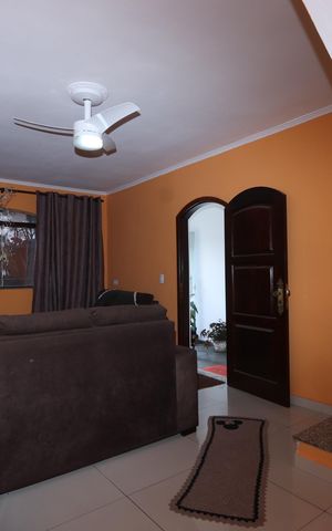 Casa à venda com 209m², 3 quartos e 7 vagasSala