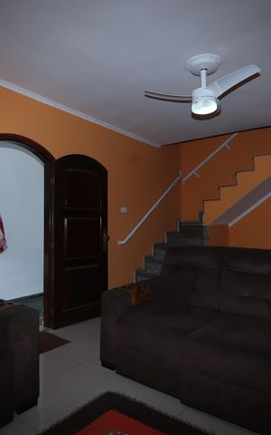 Casa à venda com 209m², 3 quartos e 7 vagasSala