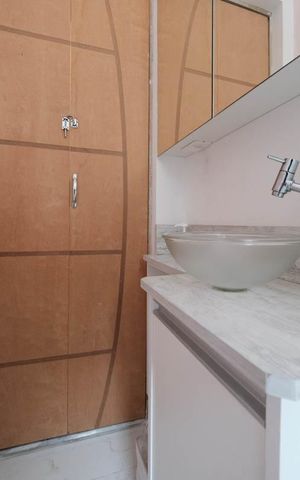 Casa à venda com 198m², 4 quartos e 2 vagasBanheiro Social