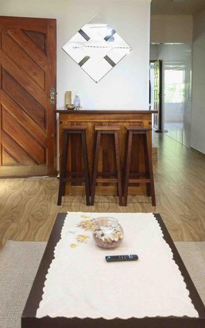 Casa à venda com 180m², 2 quartos e 2 vagasSala