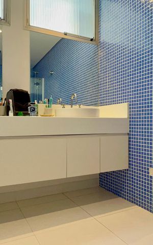 Apartamento à venda com 226m², 3 quartos e 2 vagas Apartamento à venda com 226m², 3 quartos e 2 vagasBanheiro