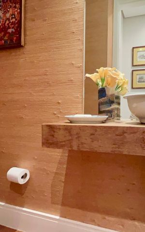 Apartamento à venda com 226m², 3 quartos e 2 vagas Apartamento à venda com 226m², 3 quartos e 2 vagasLavabo