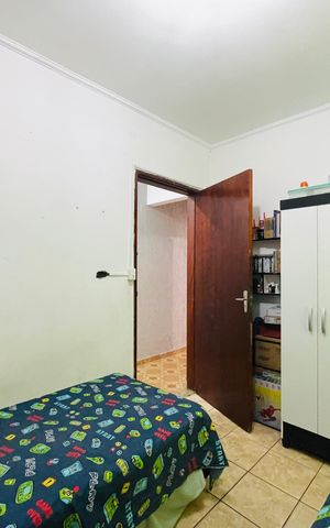 Casa à venda com 180m², 3 quartos e 2 vagas Casa à venda com 180m², 3 quartos e 2 vagasQuarto 2