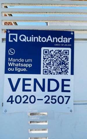 Casa à venda com 180m², 3 quartos e 2 vagas Casa à venda com 180m², 3 quartos e 2 vagasPlaca aproximada