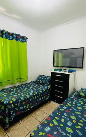 Casa à venda com 180m², 3 quartos e 2 vagas Casa à venda com 180m², 3 quartos e 2 vagasQuarto 2