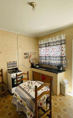 Casa à venda com 180m², 3 quartos e 2 vagas Casa à venda com 180m², 3 quartos e 2 vagasCozinha 2
