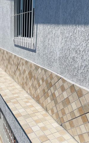 Casa à venda com 180m², 3 quartos e 2 vagas Casa à venda com 180m², 3 quartos e 2 vagasÁrea externa