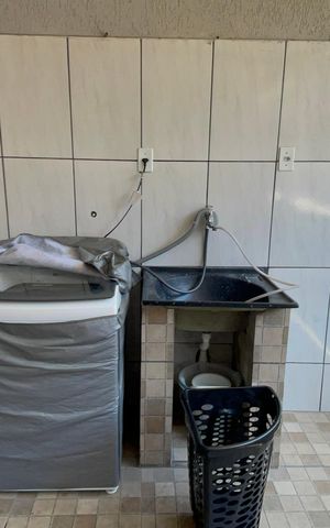 Casa à venda com 180m², 3 quartos e 2 vagas Casa à venda com 180m², 3 quartos e 2 vagasÁrea de Serviço
