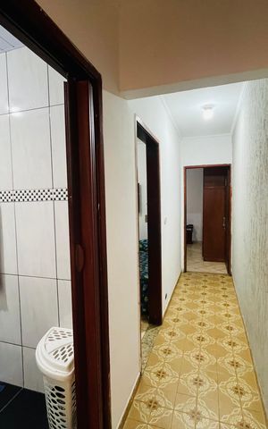 Casa à venda com 180m², 3 quartos e 2 vagas Casa à venda com 180m², 3 quartos e 2 vagasCorredor