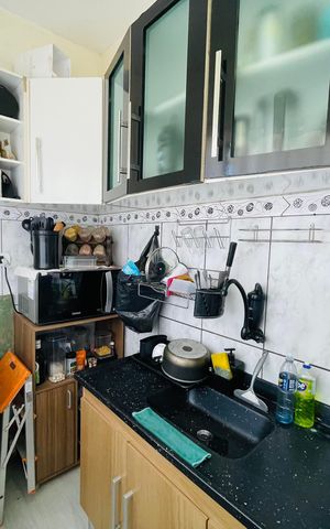 Casa à venda com 180m², 3 quartos e 2 vagas Casa à venda com 180m², 3 quartos e 2 vagasCozinha 1