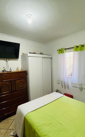 Casa à venda com 180m², 3 quartos e 2 vagas Casa à venda com 180m², 3 quartos e 2 vagasQuarto 3