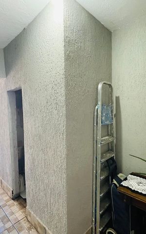 Casa à venda com 180m², 3 quartos e 2 vagas Casa à venda com 180m², 3 quartos e 2 vagasÁrea externa