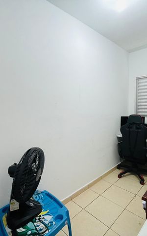 Casa à venda com 180m², 3 quartos e 2 vagas Casa à venda com 180m², 3 quartos e 2 vagasEscritório