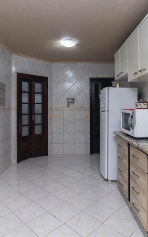 Casa à venda com 255m², 4 quartos e 3 vagasCozinha